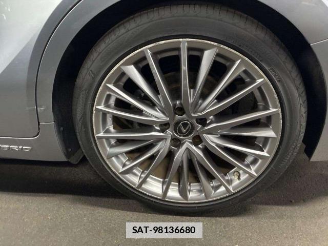 Lexus IS 2021-08 7793843-10