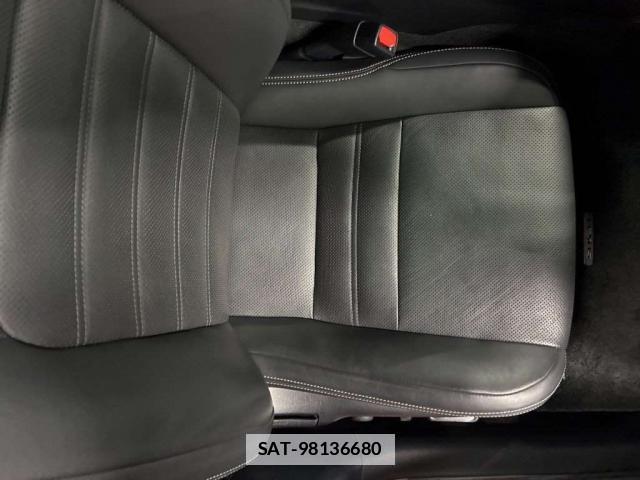 Lexus IS 2021-08 7793843-5