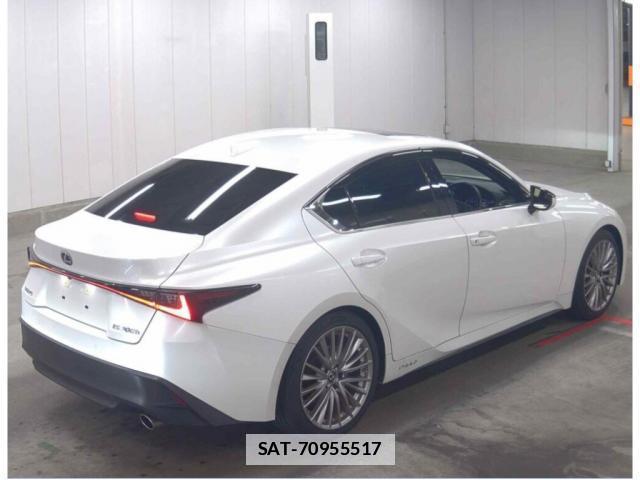 Lexus IS 2021-03 7793978-4
