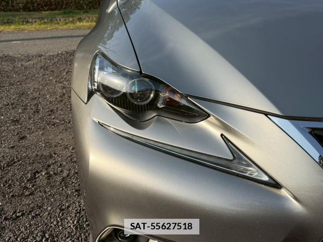 Lexus IS 2014-10 7794397-11