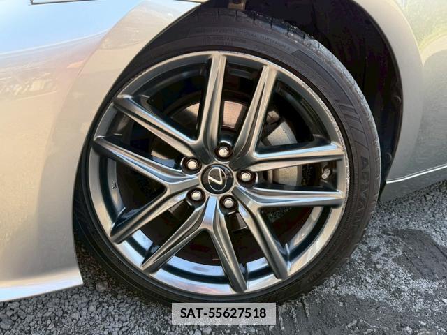 Lexus IS 2014-10 7794397-9