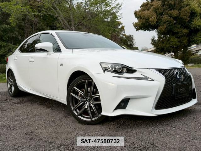 Lexus IS 2013-07 7794408-2