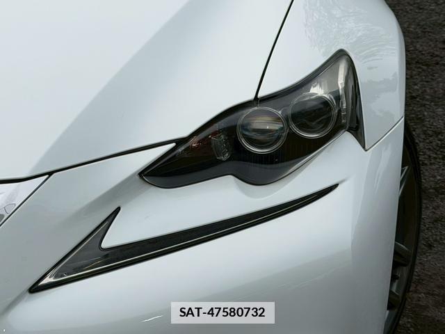 Lexus IS 2013-07 7794408-4