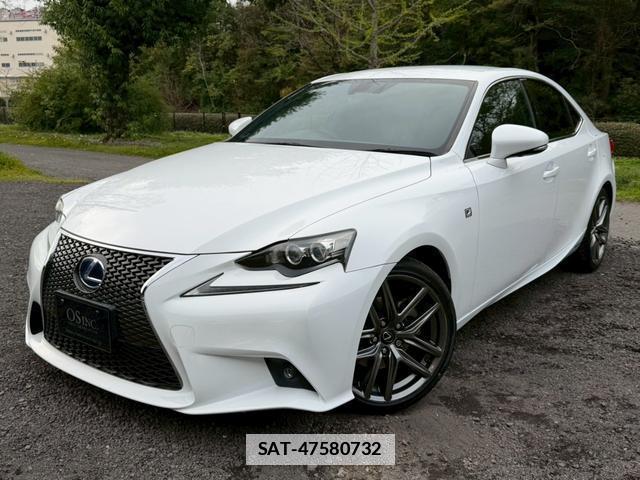 Lexus IS 2013-07 7794408-5