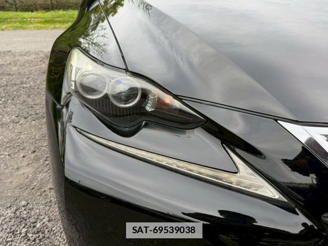 Lexus IS 2014-01 7794413-11