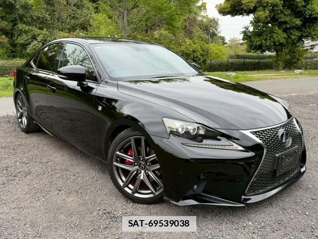 Lexus IS 2014-01 7794413-13
