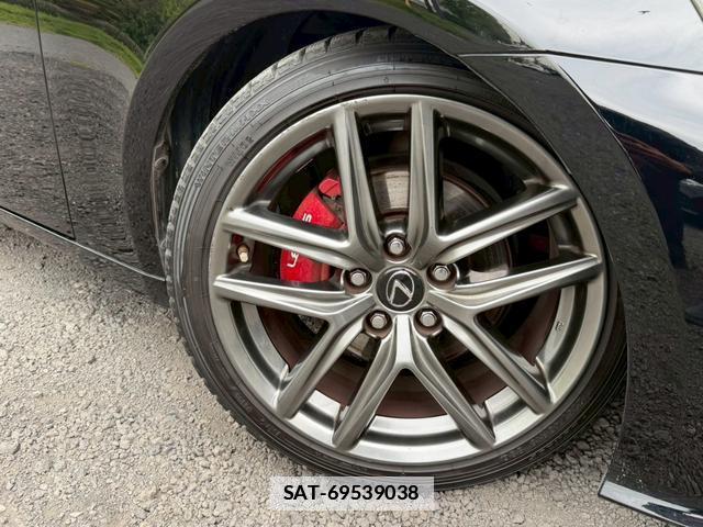 Lexus IS 2014-01 7794413-15