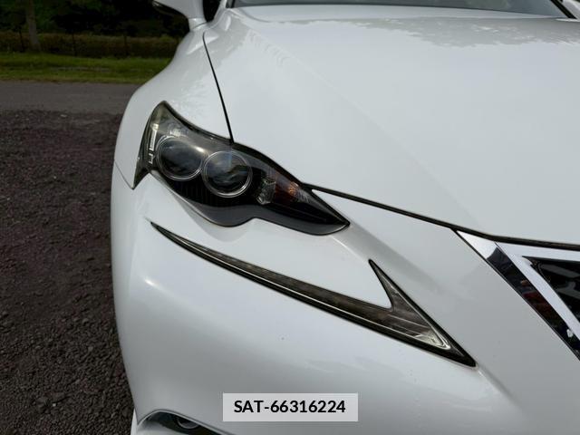 Lexus IS 2014-02 7794415-14