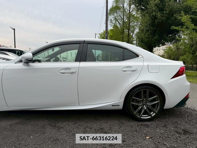 Lexus IS 2014-02 7794415-2