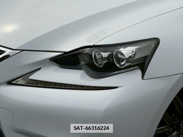 Lexus IS 2014-02 7794415-4