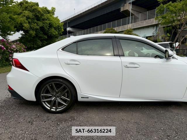 Lexus IS 2014-02 7794415-7