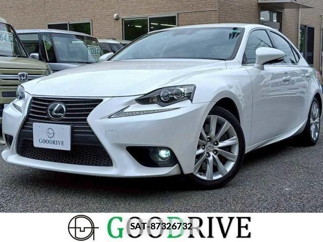 Lexus IS 2015-11 7794798-0