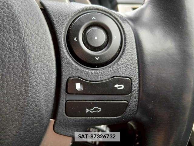 Lexus IS 2015-11 7794798-12