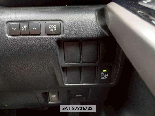 Lexus IS 2015-11 7794798-16