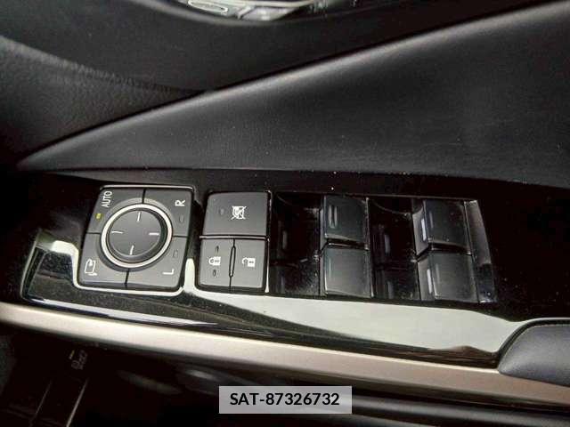 Lexus IS 2015-11 7794798-17