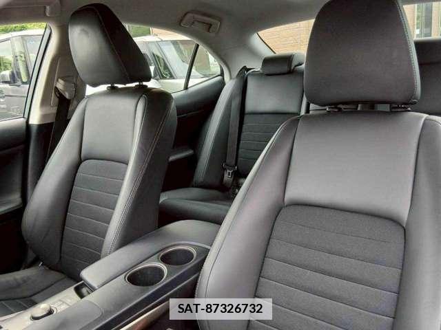 Lexus IS 2015-11 7794798-8