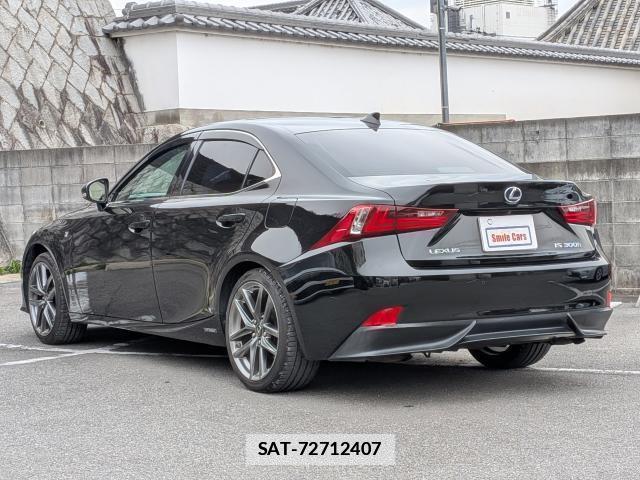 Lexus IS 2014-01 7795328-11
