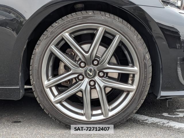 Lexus IS 2014-01 7795328-18