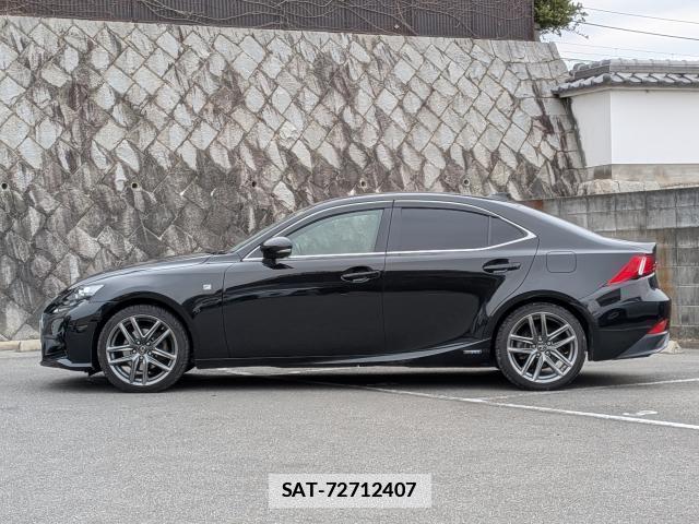 Lexus IS 2014-01 7795328-9