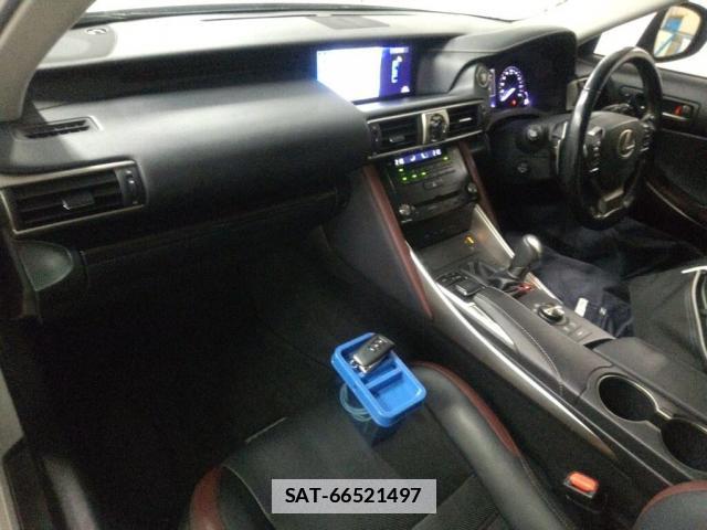 Lexus IS 2016-11 7796140-2