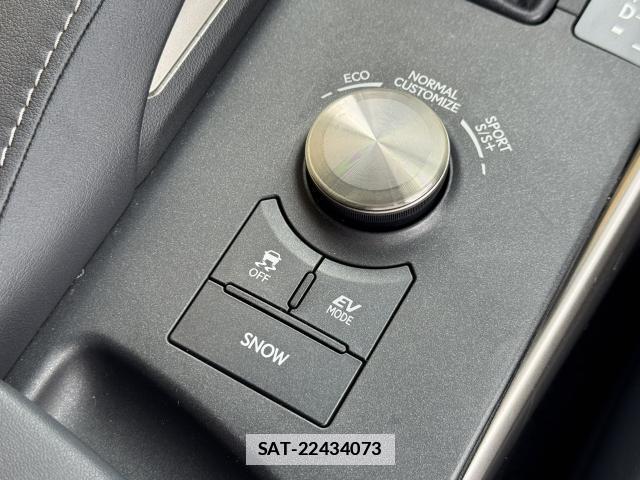 Lexus IS 2016-12 7798754-13
