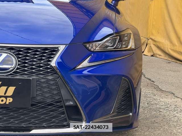 Lexus IS 2016-12 7798754-4