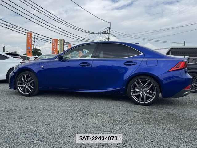 Lexus IS 2016-12 7798754-7