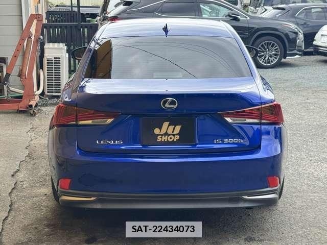 Lexus IS 2016-12 7798754-8
