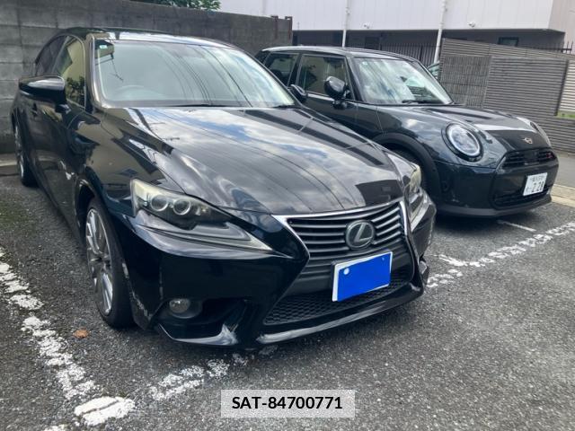 Lexus IS 2013-09 7799711-1
