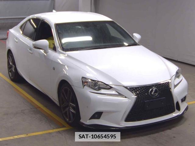 Lexus IS 2015-04 7800169-0