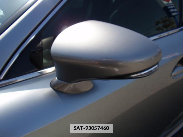 Lexus IS 2014-11 7800974-13