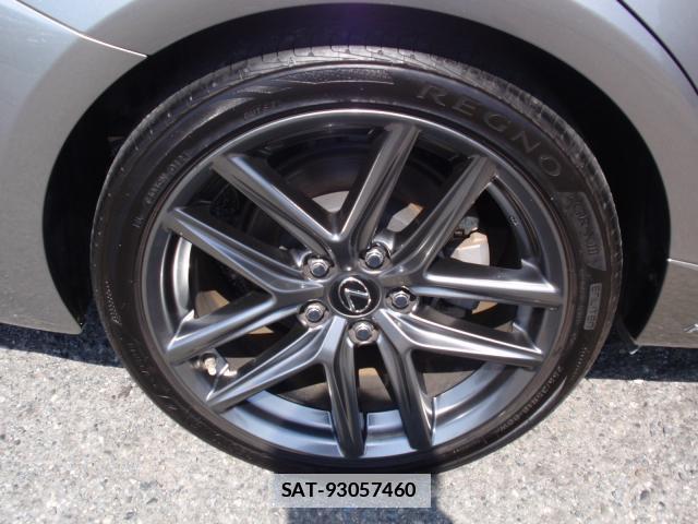 Lexus IS 2014-11 7800974-19