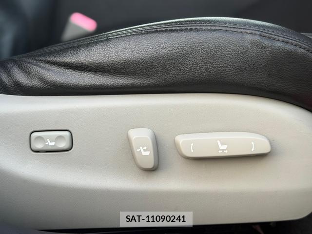 Lexus IS 2006-05 7801016-15