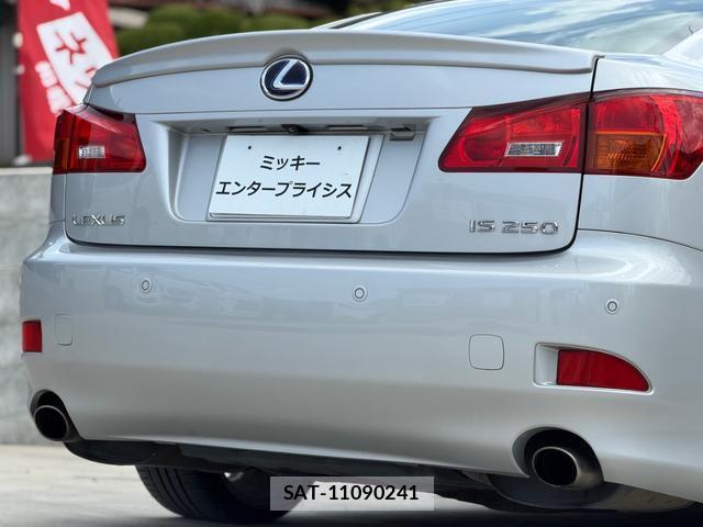 Lexus IS 2006-05 7801016-5