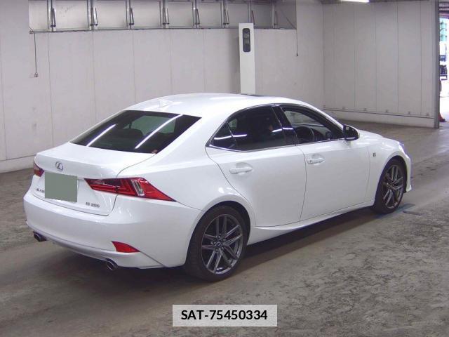 Lexus IS 2014-07 7801439-5