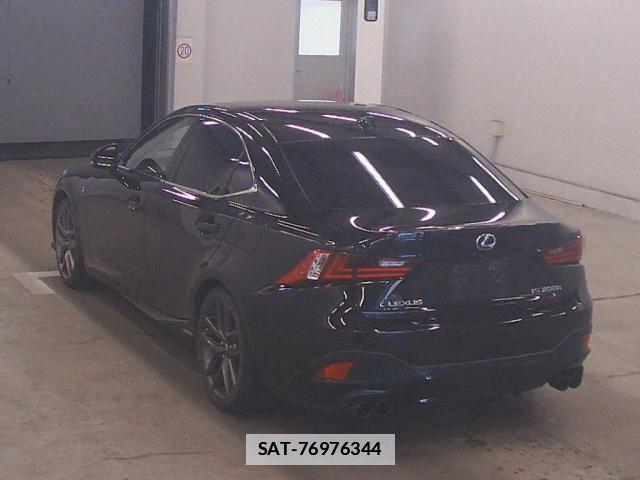Lexus IS 2013-07 7801494-1