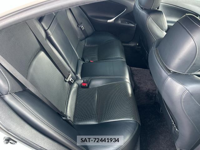 Lexus IS 2011-12 7801661-6