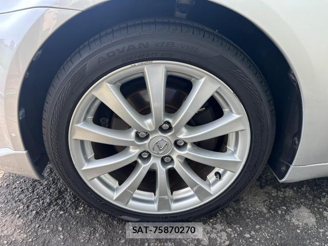 Lexus IS 2005-12 7801670-16