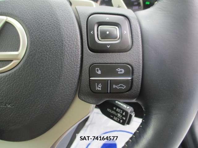 Lexus IS 2017-03 7802523-11