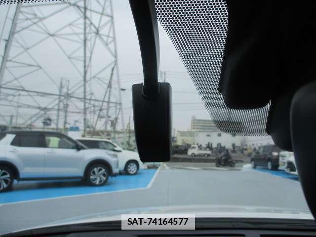 Lexus IS 2017-03 7802523-18