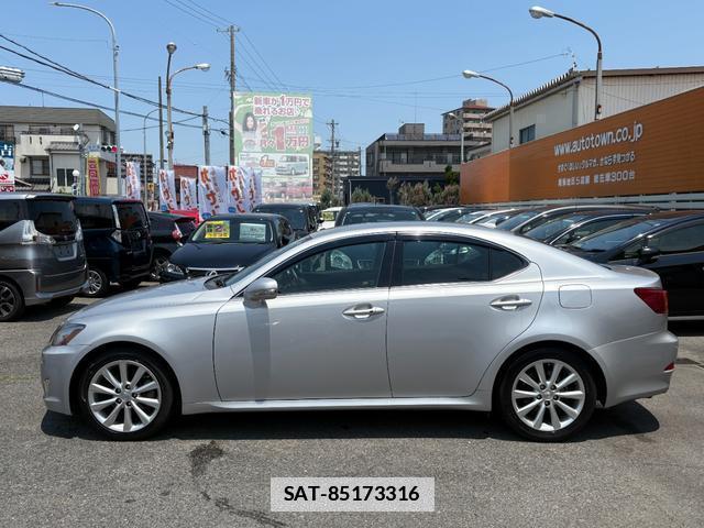 Lexus IS 2008-11 7802641-13