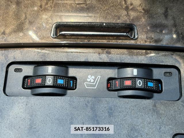 Lexus IS 2008-11 7802641-19
