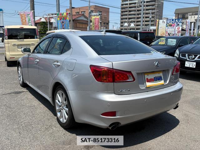 Lexus IS 2008-11 7802641-2