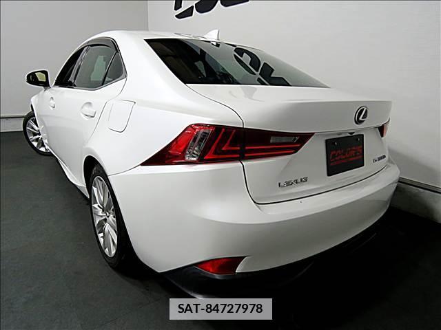 Lexus IS 2014-11 7802840-3