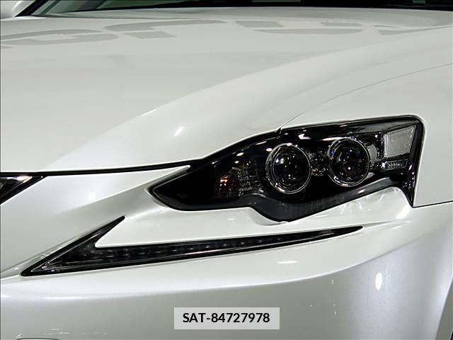 Lexus IS 2014-11 7802840-8