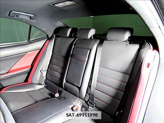 Lexus IS 2015-03 7802874-14