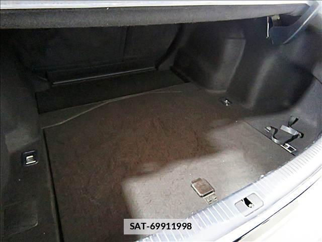 Lexus IS 2015-03 7802874-18