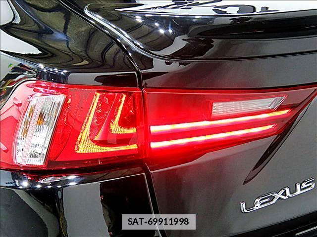Lexus IS 2015-03 7802874-9