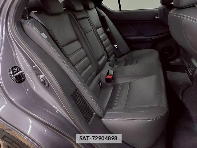 Lexus IS 2021-07 7803830-10