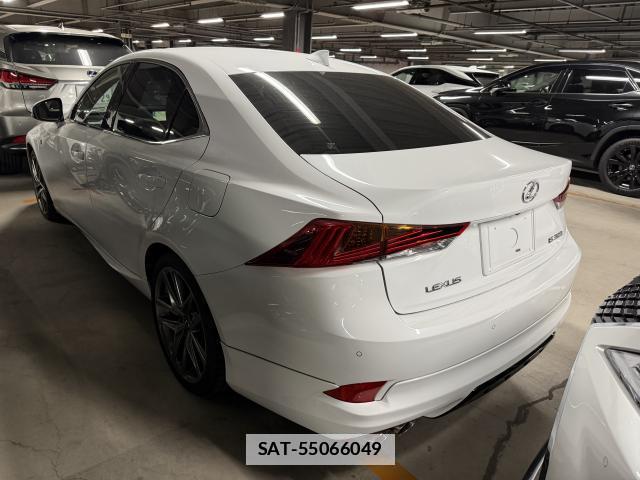 Lexus IS 2020-09 7804029-1